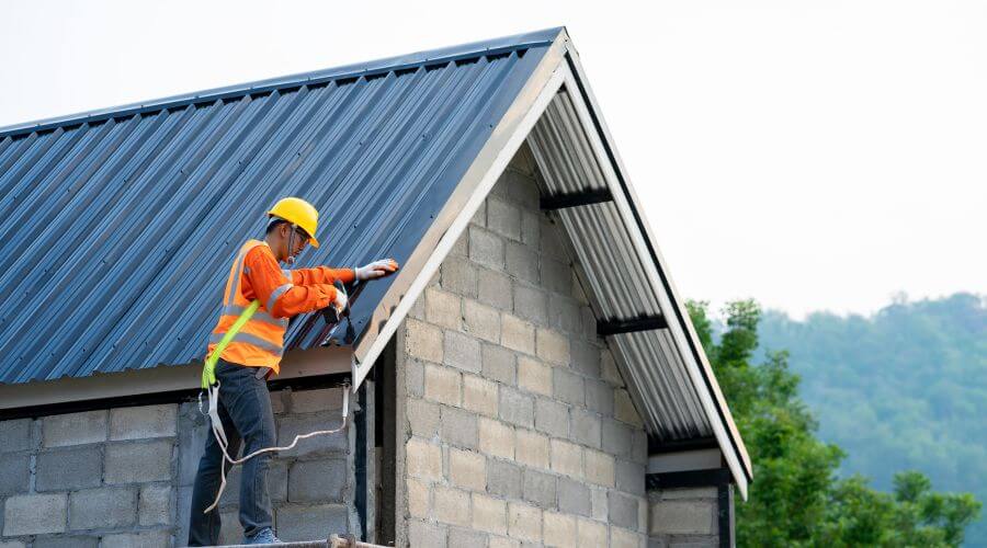 Professional residential roofers in Athol, MA